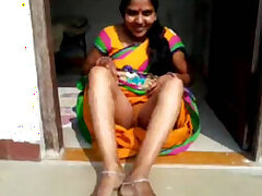 south indian meenu aunty giving bj to lover showing pussy in the open