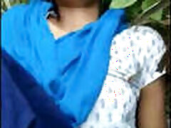 Desi village lovers fucking in khet after tution