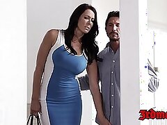 Three busty bitches Mia Li and Reagan Foxx share several broad in the beam weasel words