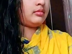 Beautiful Bangladeshi Girl Teases and Provokes