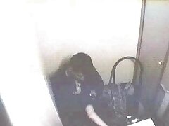 Compilation scenes give Pakistani internet cafe