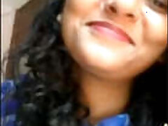 Beautiful Cute Paki Bhabi Showing Boobs On VideocAll
