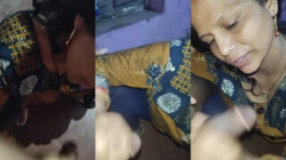 गाँव की आंटी ने लवर अंकल को ब्लोव्जोब दिया