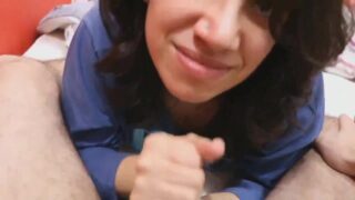 Indian office Bhabhi eating cum of her sugar daddy