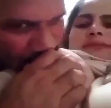 Pakistani cheating woman boobs sucking with lover