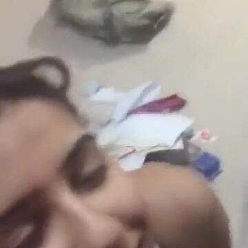 Young girlfriend eats cock so nicely!