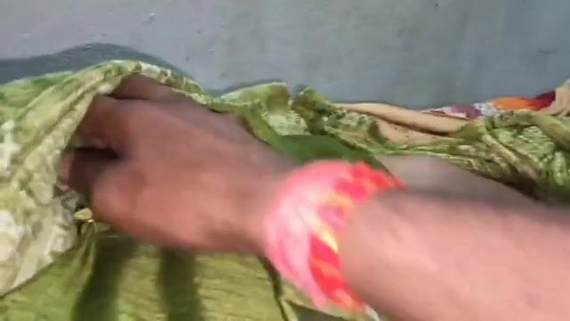 Desi MMS XXX clip of a dehati Bhabhi fucked by her lover