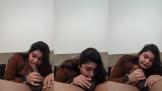 Uncut MMS video of Aunty giving a blowjob to her lover