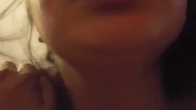 A very hot girl in her xxx sex selfie!