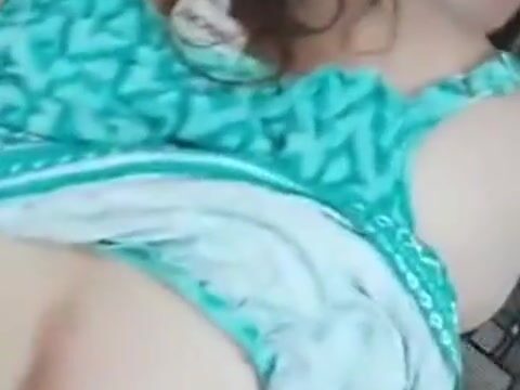 Fat figure desi aunty and lover sex scandal video