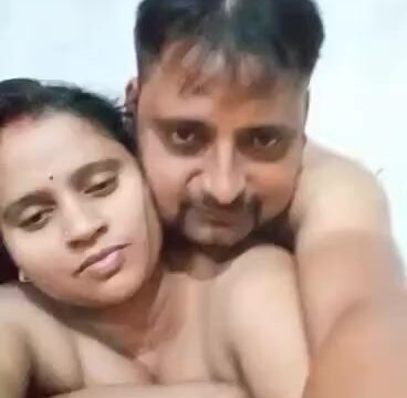 Cheating gujarati bhabhi hot stripping and sucking bp