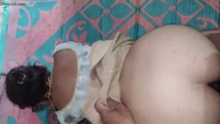 गोरी गांड वाली सास की बुर चुदाई का देसी बीएफ वीडियो