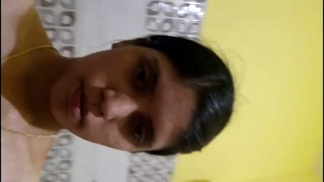 Beautiful Horny Slim Tamil Girl Teasing Showing Asshole