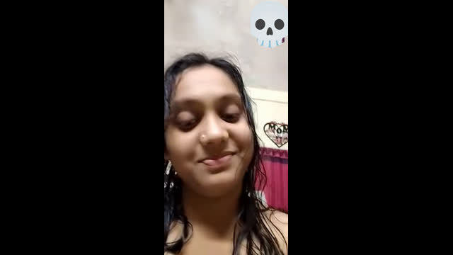 Cute Shy Telugu GF Flashes Her Boobs on Video Call flashes sex video