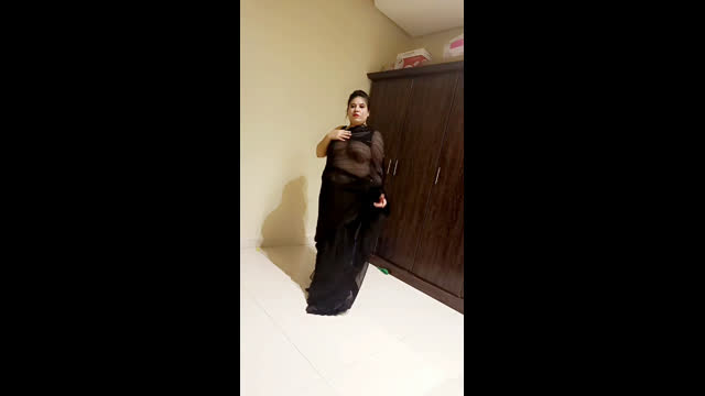 Beautiful Milf Showing Updates updates sex video