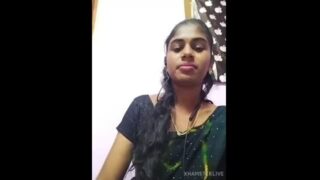 Tamil Innocent Slim Aunty Boobs Show